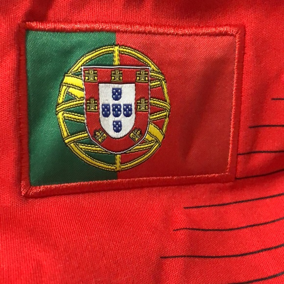 BNWOT 🇵🇹PORTUGAL 🇵🇹 SOCCER SHIRT, SZ M. - Picture 4 of 5